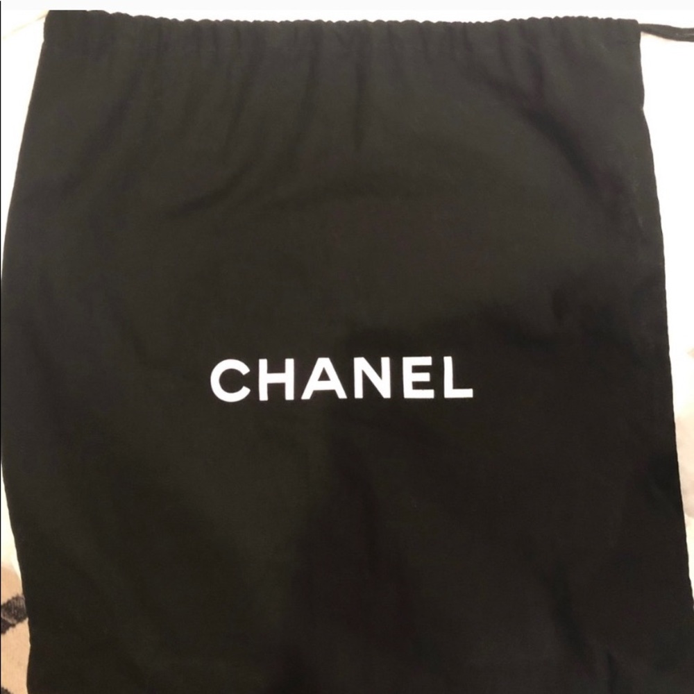 PST authentic CHANEL tote black handbag - Picture 2 of 9